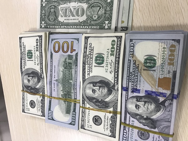 4万美元