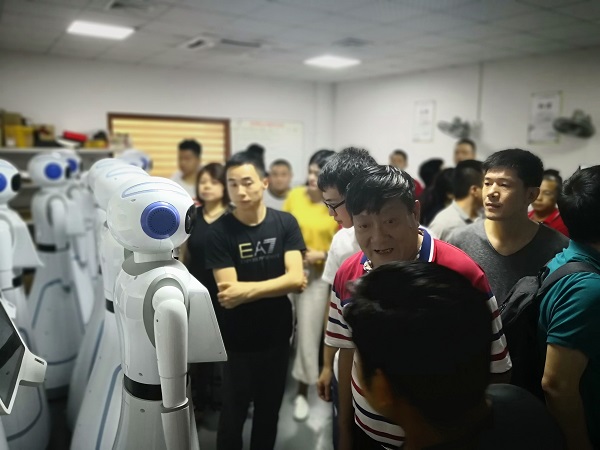 考察手板模型制作厂