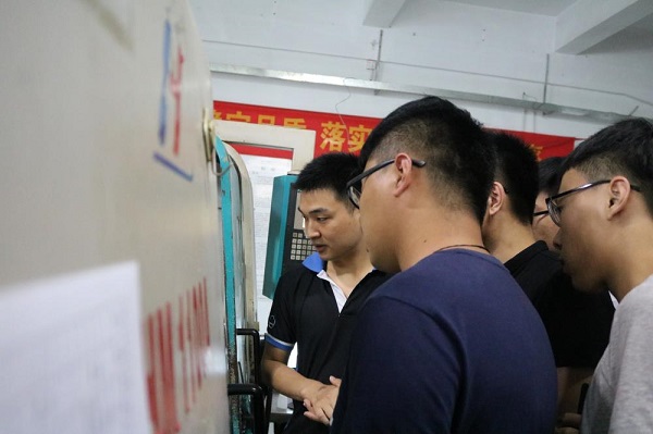 考察东莞手板厂